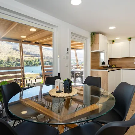 Campsite Dream House By The Sea Grebastica