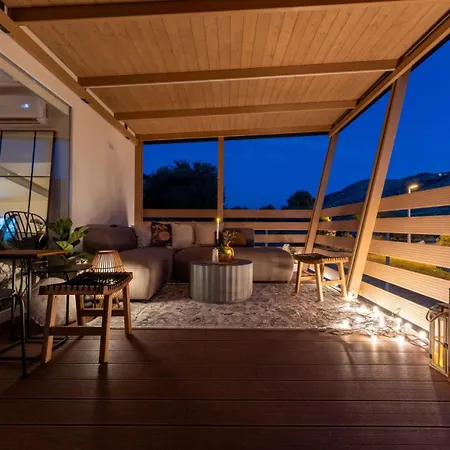 Dream House By The Sea *