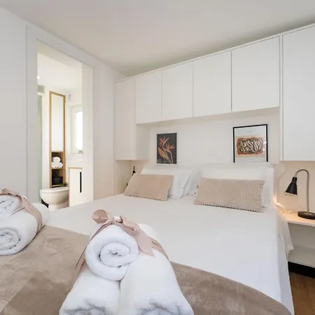 Dream House By The Sea *