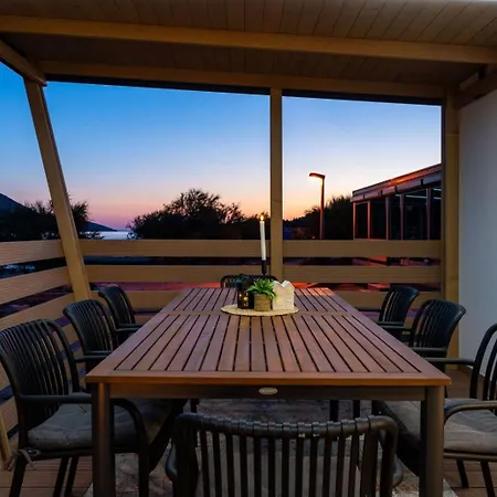 Dream House By The Sea Camping